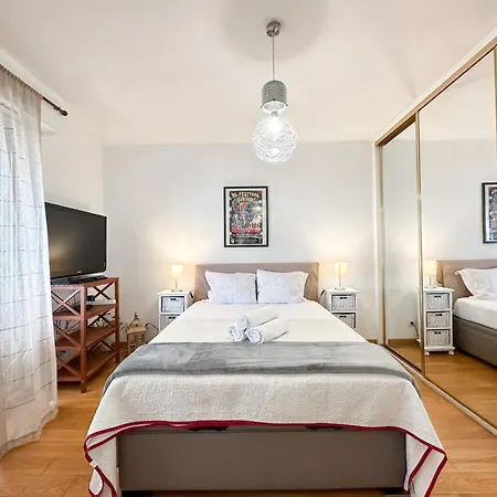 Panoramic Monaco View, Bnbrickeys Apartamento *