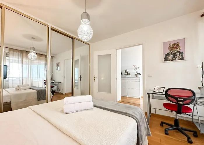 아파트 Panoramic Monaco View, Bnbrickeys
